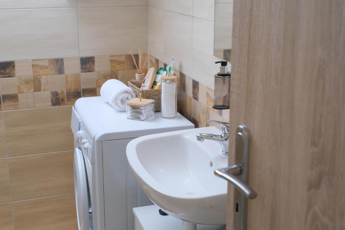 Apartmany Na Kovarne Rajov Zlata Koruna Exterior photo